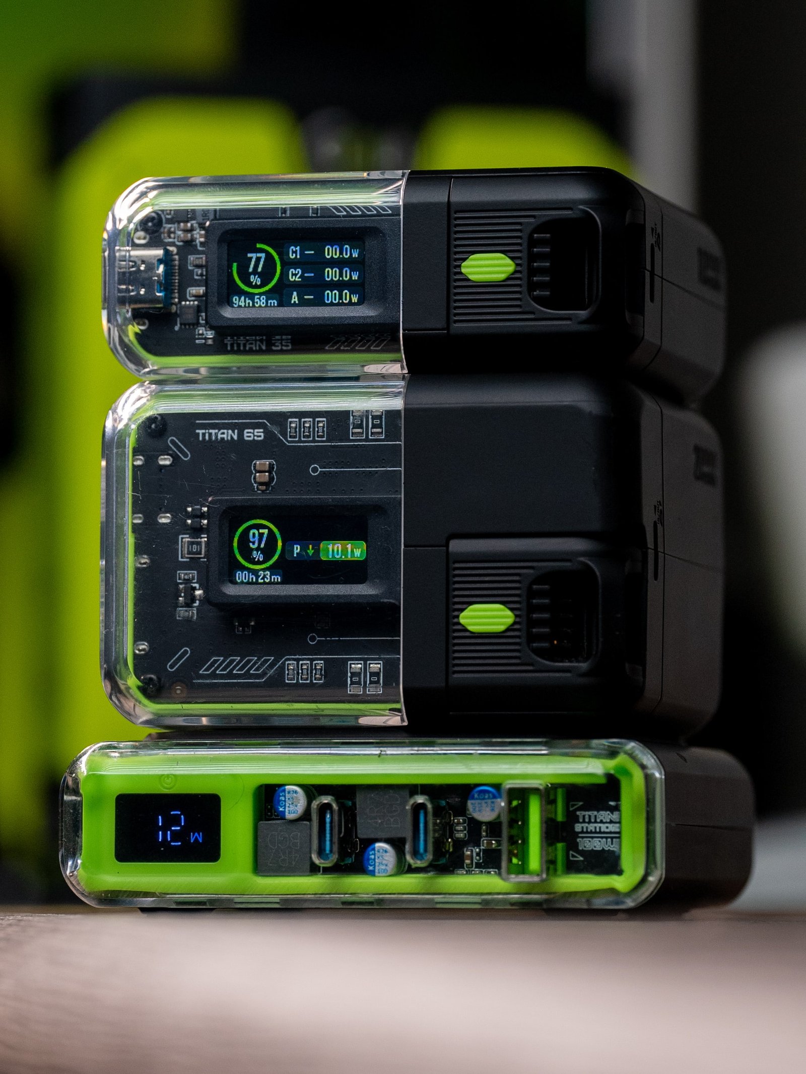 Copy-of-DSC06816.jpg Goui Titan Power Bank 20 000mAh – 65W (G-PB65FM-K) - Image 1